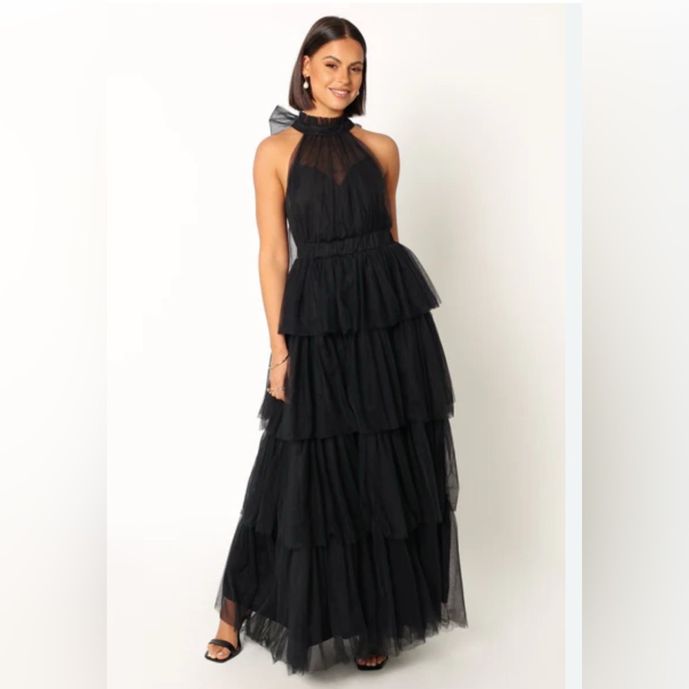 Elegant Black Halter Neck Tiered Dress